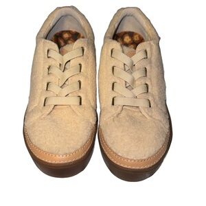 Revitalign Orthotic Gore Lace Teddy Sneakers Malibu Teddy - Sand Shell